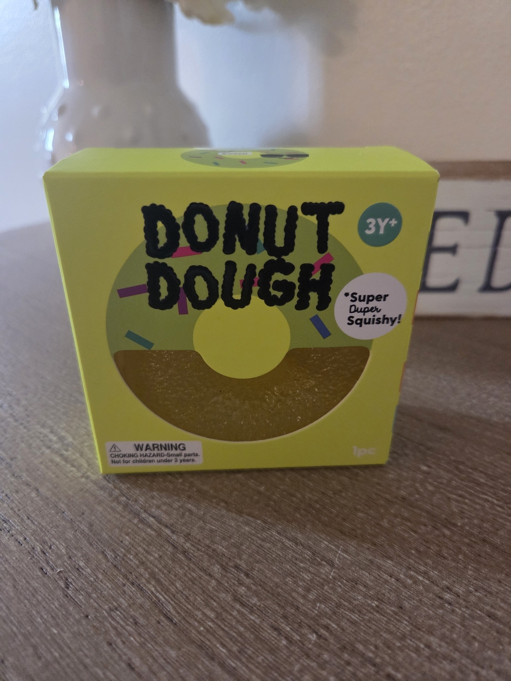 J'adore Donut Dough Squishy